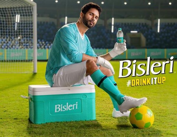 Bisleri Unviels New #DRINKITUP Sports Campaign Featuring Shahid Kapoor and Football Stars